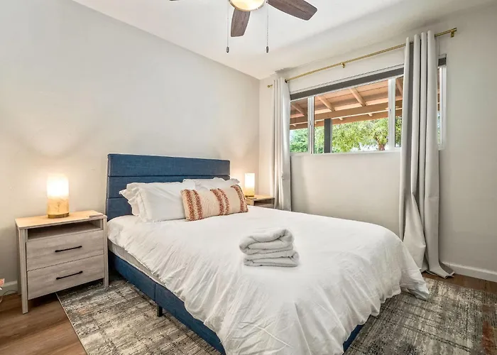 5br Sleeps 10 Hot Tub Fire Pit Games & Walk To Asu Ferienhaus